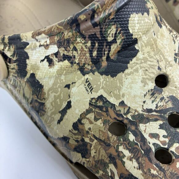 Crocs Camo Clogs Men’s 11 Veil Camo Beach Camping Outdoors Water Shoes main image 8